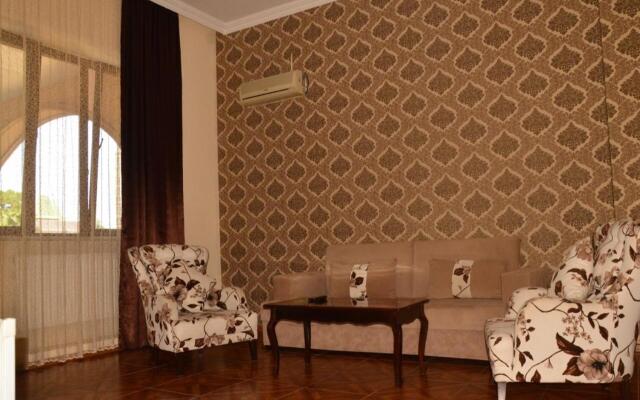 Irise Hotel
