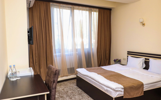 Erevan Tsentr Hotel