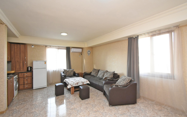V Serdtse Goroda Dlya Polnotsennogo Otdykha Flat