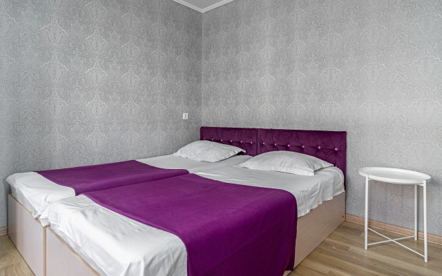 U Kazanskogo Kremlya Flat
