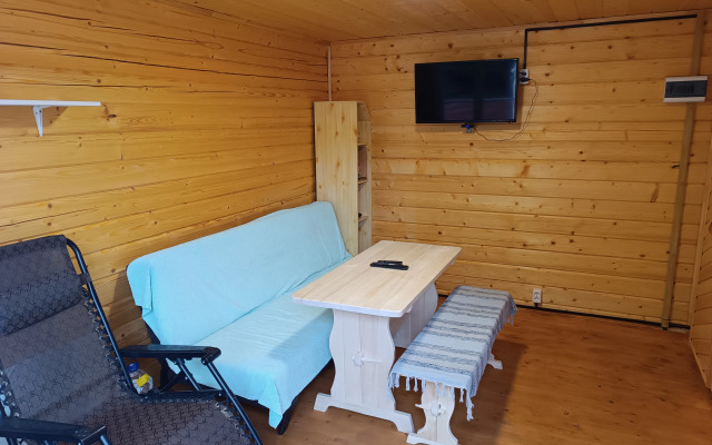 Chastnyij Dom s Verandoj i Saunoj Private House