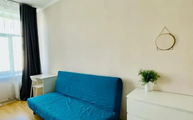 Апартаменты на Невском с балконом