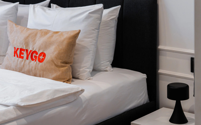 KeyGo #0122, 1 Bedroom, City Center Apartments