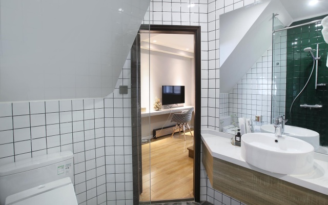Shanghai Downtown Hills Boutique Hotel – Bathroom – Shanghai