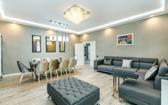 Апартаменты Luxury Apartment on Baku in Nizami street