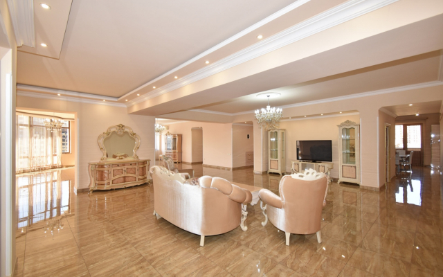 Квартира Просторная 5-к по соседству с Северным проспектом TT888