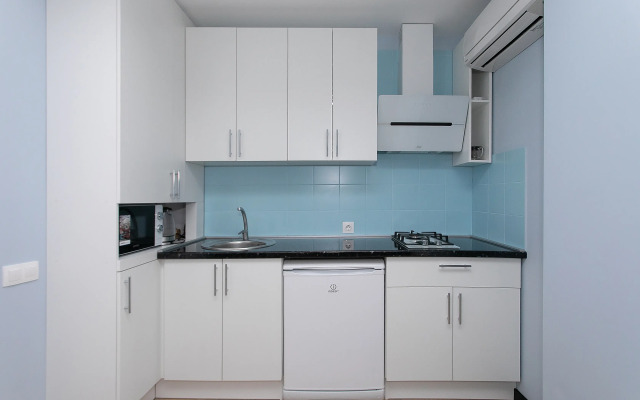 Apartment on the Heights 4