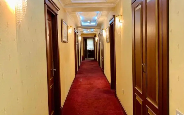 Clover Boutique Hotel