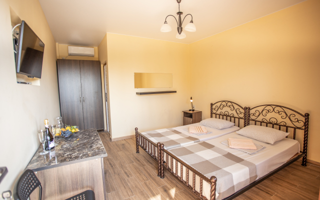 Runo Guest House
