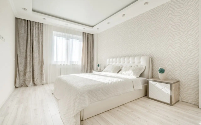 4 Komnatnye Nemiga 8 Tsentr! Apartments