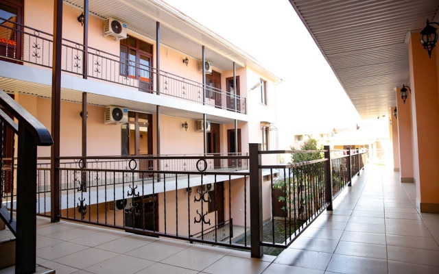 Отель Калипсо