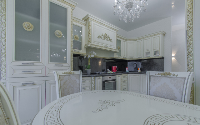 Апартаменты 4 комнатная на заливе