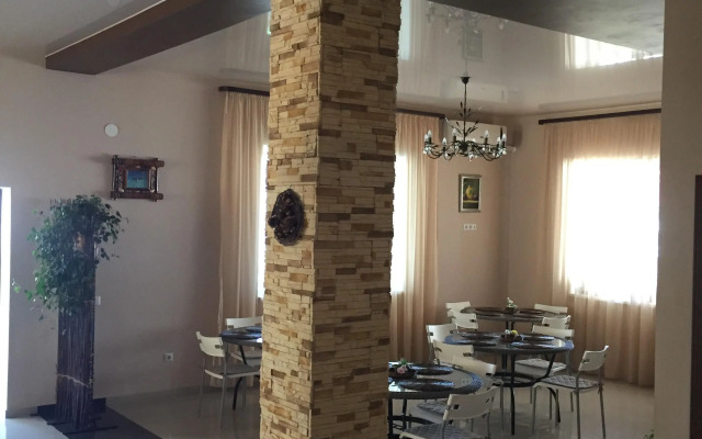 San-Mari Guest House