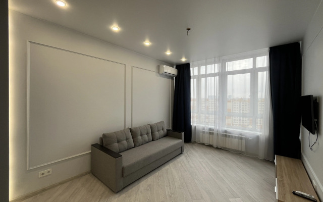 Unique Apart Golubika na PriTomskom ryadom s Kadetskim uchilishchem, LDK i Moskovskoi ploshchadyu na 16 etazhe Na Pritomskoj 31/1 Apartments