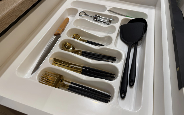 Trekhkomnatnaya v kurortnoy zone Flat