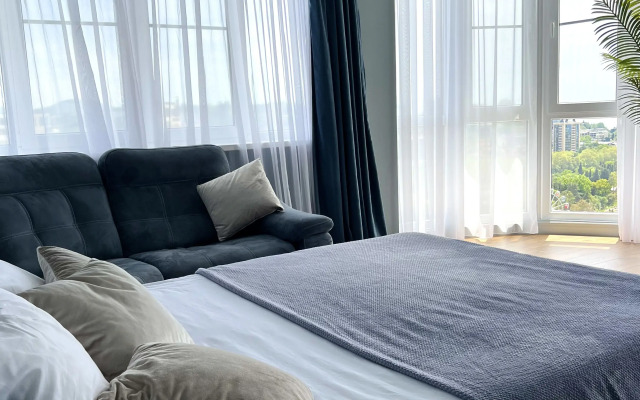 V Tsentre S Vidom Na More Flat