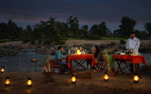 Pugdundee Safaris - Kanha Earth Lodge Bungalow