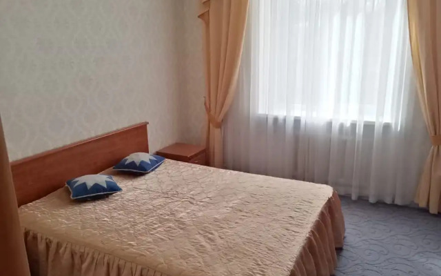 Апартаменты Уютная 2-х комнатная квартира