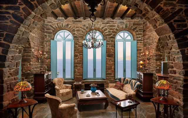 Green n Blue Apartments