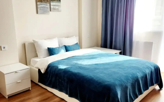 Na Mechnikova Flat