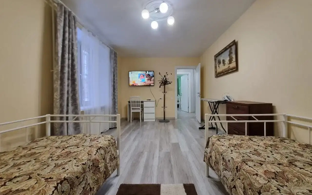 Dlya Bolshikh Kompaniy Flat