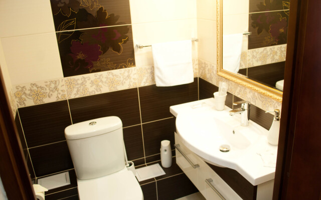 New Astoria Hotel