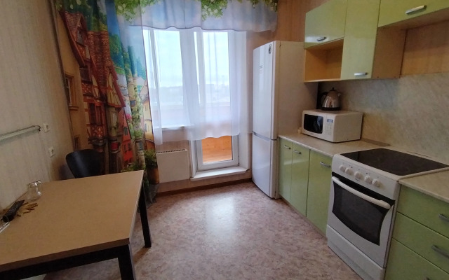 Квартира Отличный день на улице Рылеева , напротив Областной больницы