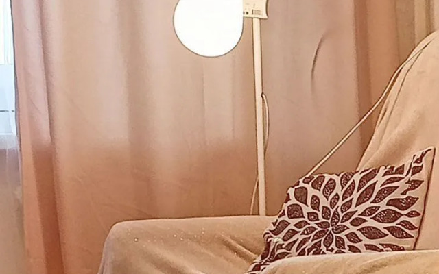 Na Narodovolcheskoy Ulitse 4 Flat