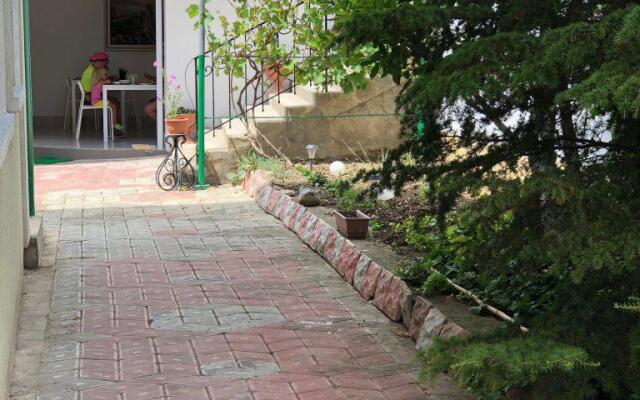 Гостевой дом 1000 Звёзд #2