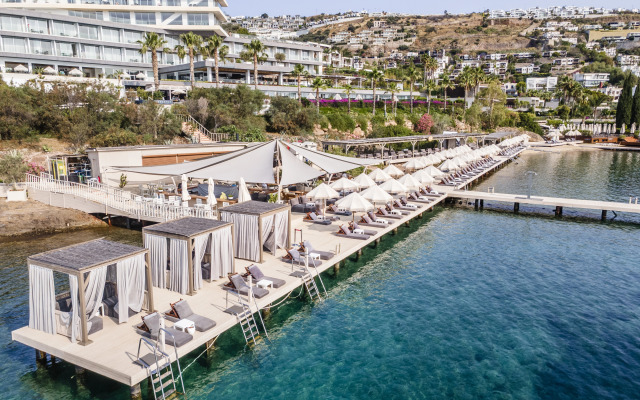 Отель Cape Bodrum Luxury Hotel & Beach