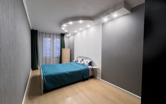 Квартира 3-комнатная на Беринга 10