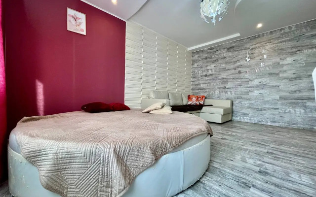 Апартаменты Уютные 1-комнатные прямо напротив ТРЦ Ривьера