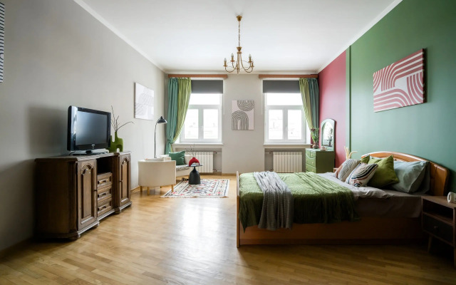 Апартаменты в видом на реку Фонтанку