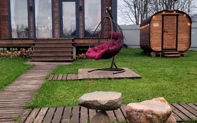 Частный дом Уютный  в Изумрудном