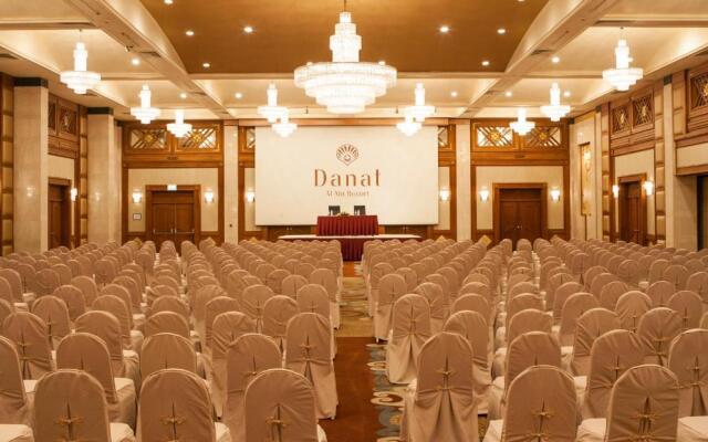 Отель Danat Al Ain Resort