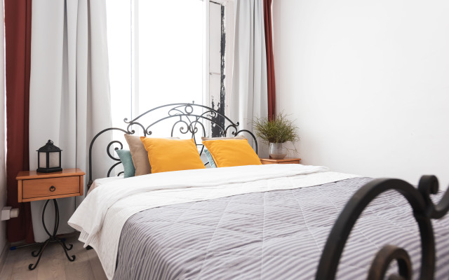 Апартаменты ApartHause рядом с Гринвичем и Плотинкой