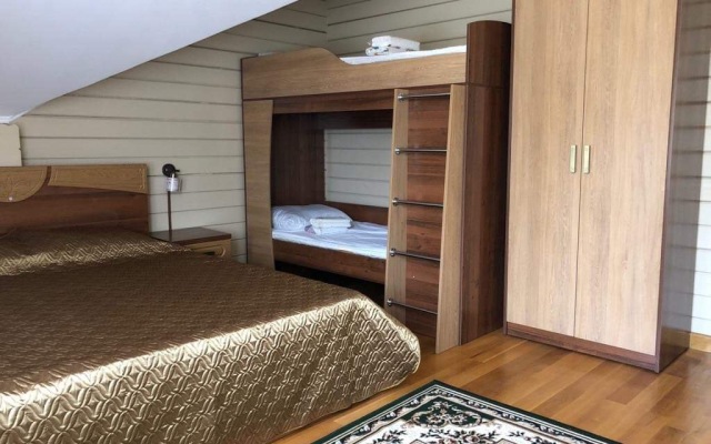 Kottedzhi v Arendu Beregovaya 40 Guest House