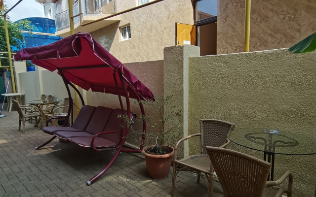 Zhemchuzhina. V gostyakh u Valentiny Guest House