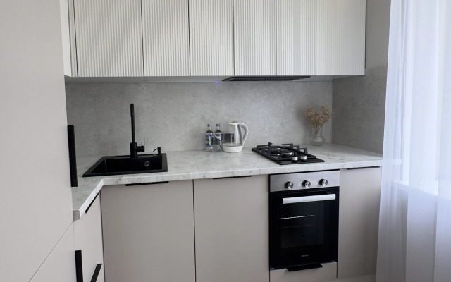 Stilnaya Studiya V Tsentre Kaliningrada Flat