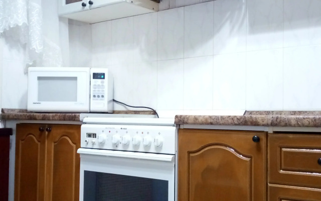 4kh Komnatnyye Na Ul Sverdlova 48 Apartments