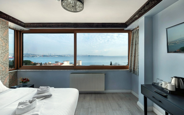 Mytra Hotel
