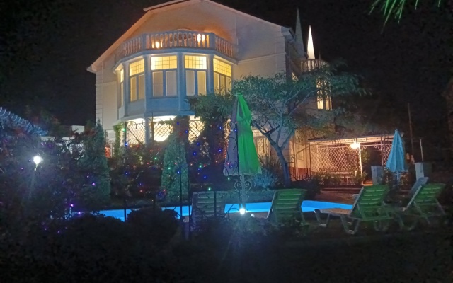 Orel-Izumrud Guest House