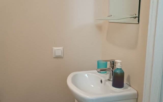 Апартаменты (2) на Лунной 30А