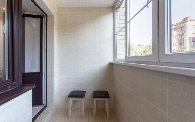 Na Grazhdanskoy 19 A Flat