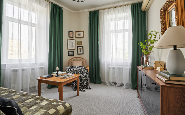 4-Komnatnye Na Chistykh Prudakh Apartments
