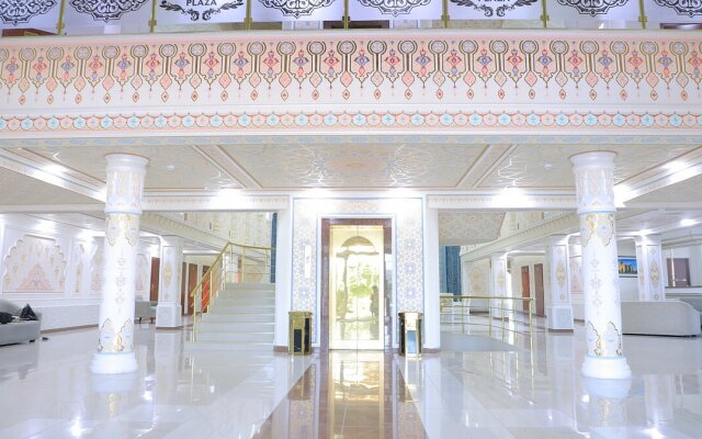 Отель Maqom Plaza