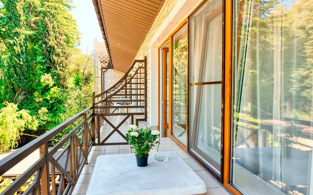 Green Club Hotel