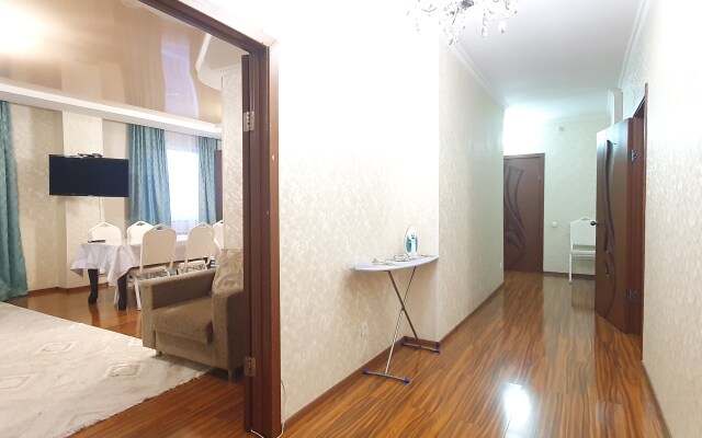 3-Bedroom with sofa Apartments