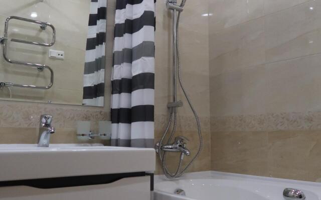 Comfy Place Lesnaya 2B Apartments
