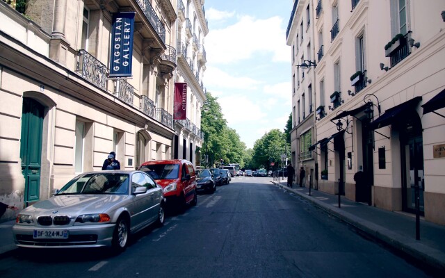 Rue de Ponthieu Central Furnished Apartment